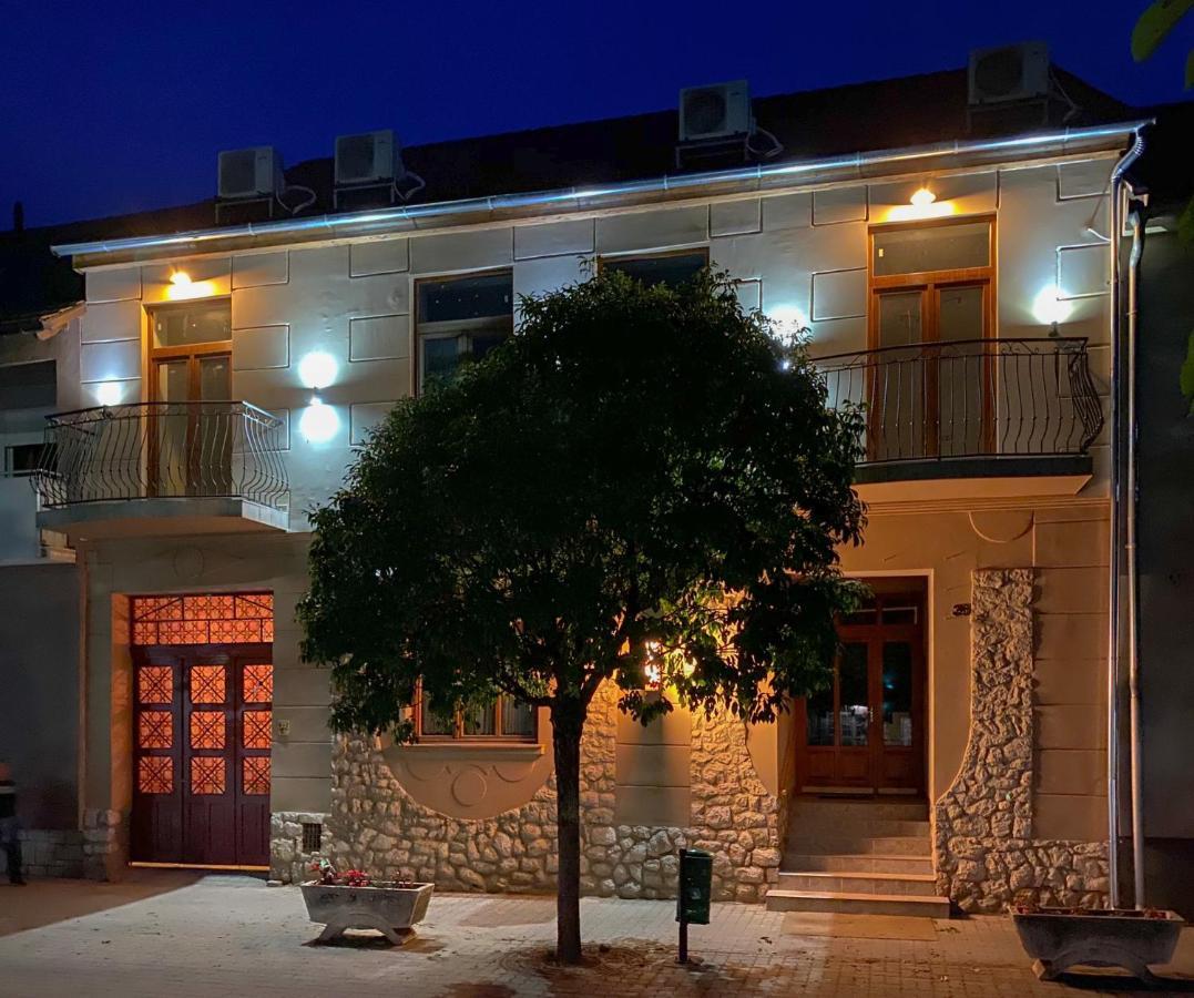 Holiday Apartmanhaz ハルカーニャ エクステリア 写真