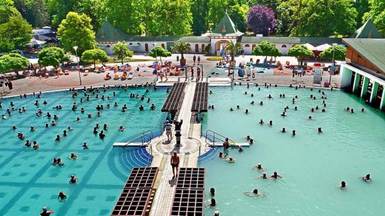 Holiday Apartmanhaz ハルカーニャ エクステリア 写真
