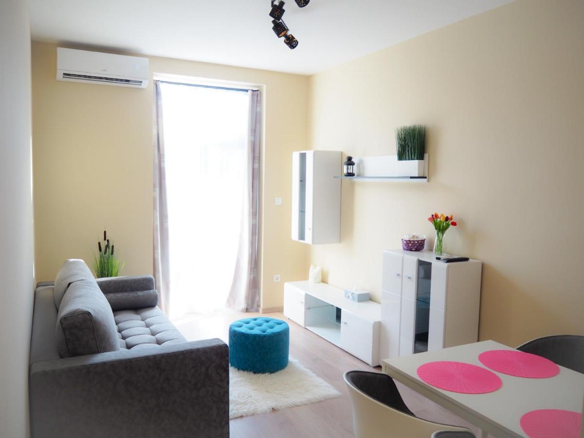 Holiday Apartmanhaz ハルカーニャ エクステリア 写真