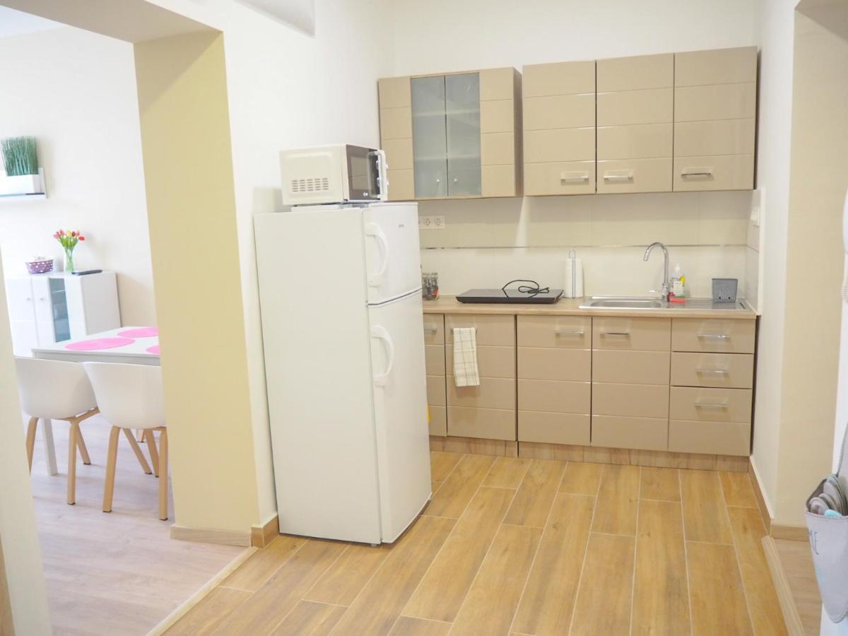 Holiday Apartmanhaz ハルカーニャ エクステリア 写真