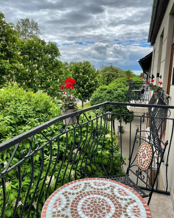 Holiday Apartmanhaz ハルカーニャ エクステリア 写真